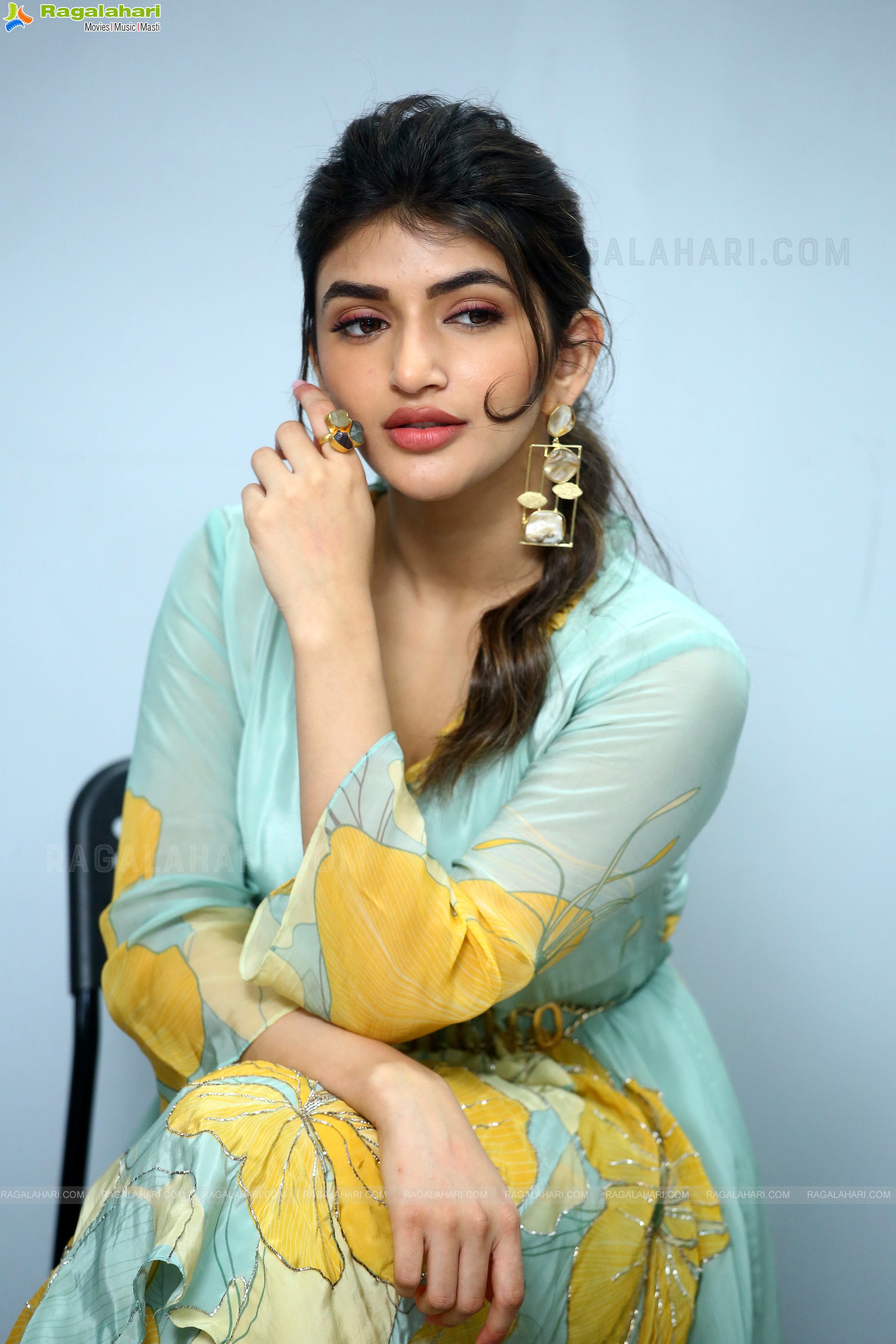 Sree Leela at Dhamaka Movie Interview, HD Photo Gallery