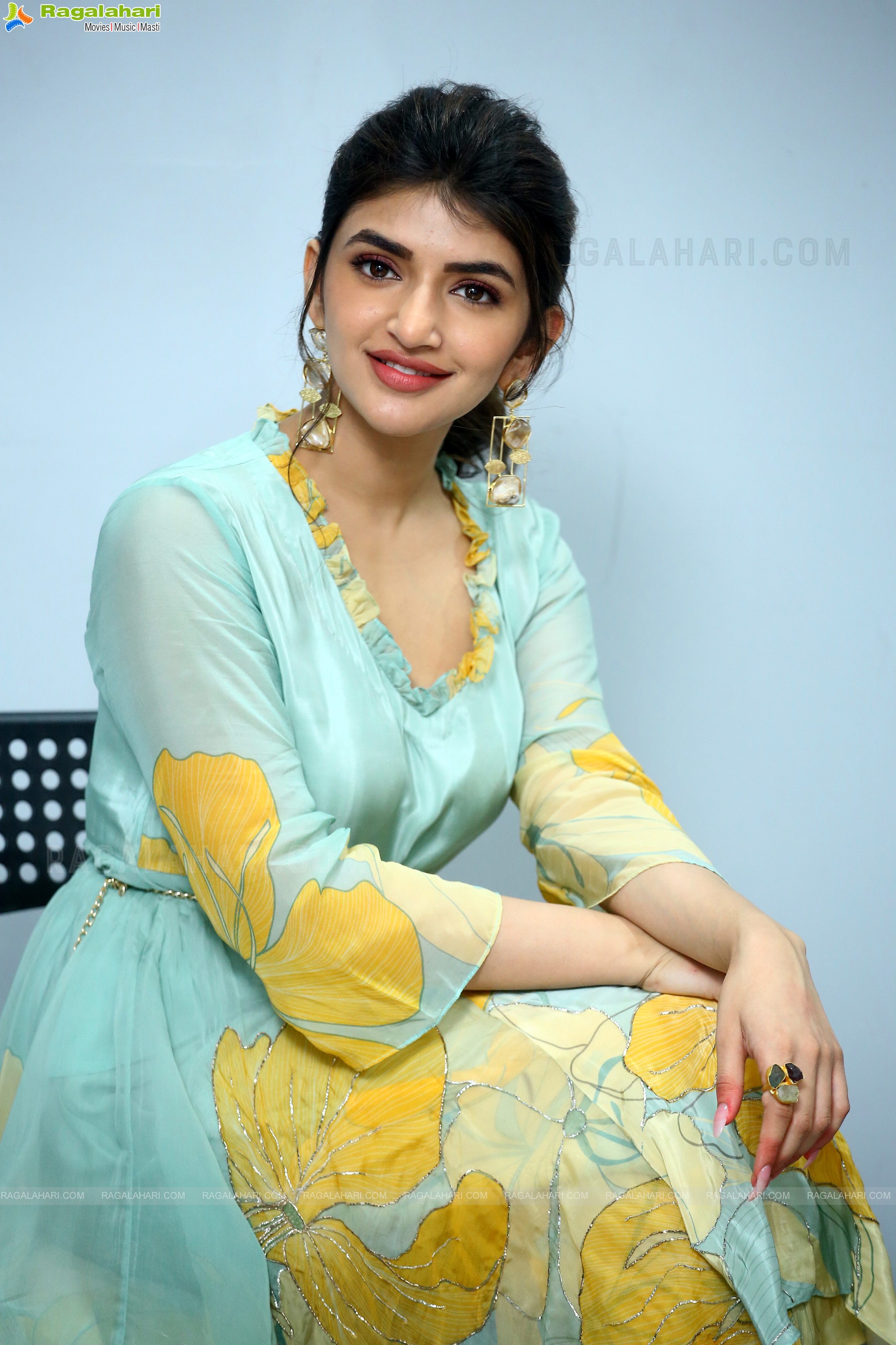 Sree Leela at Dhamaka Movie Interview, HD Photo Gallery