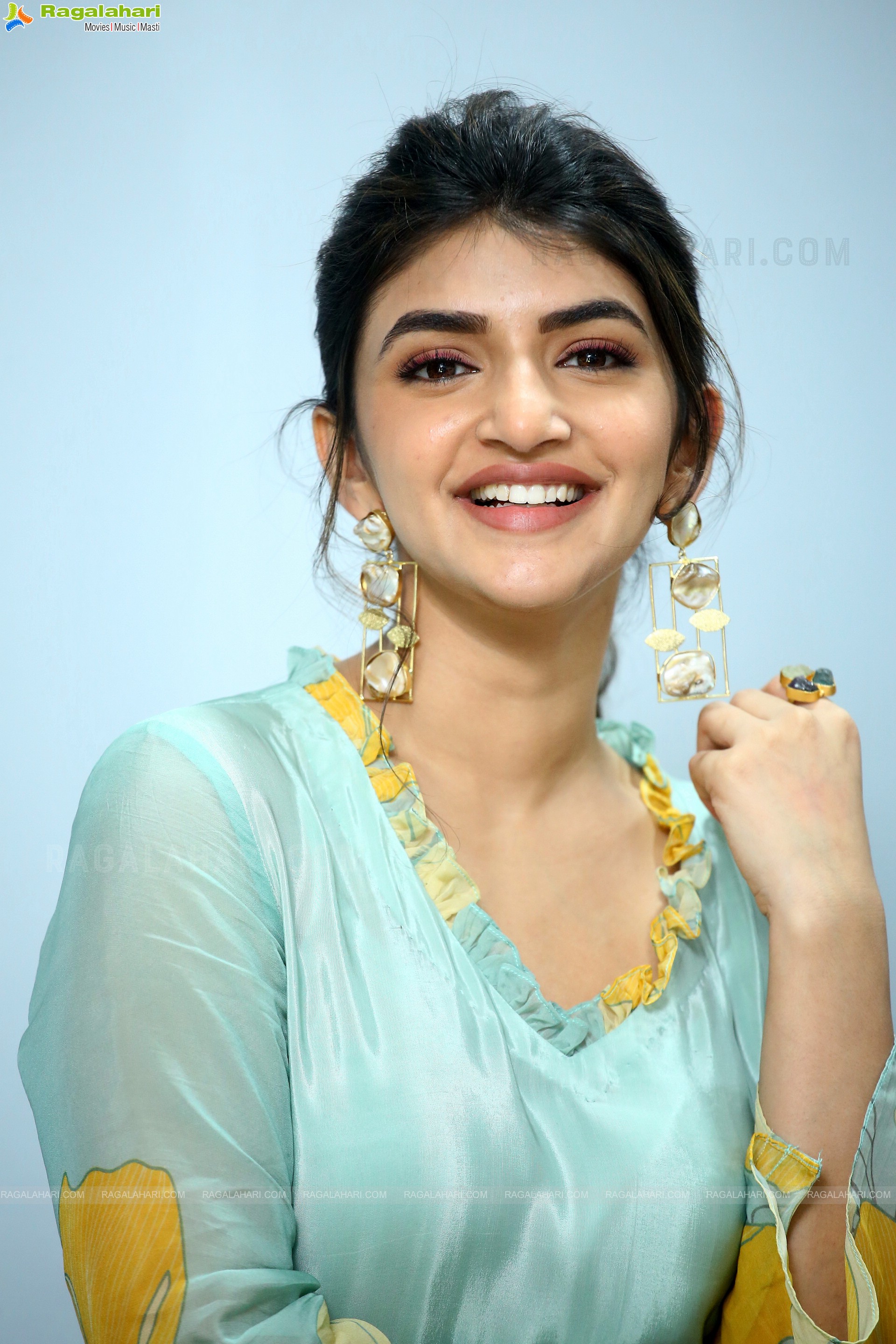 Sree Leela at Dhamaka Movie Interview, HD Photo Gallery