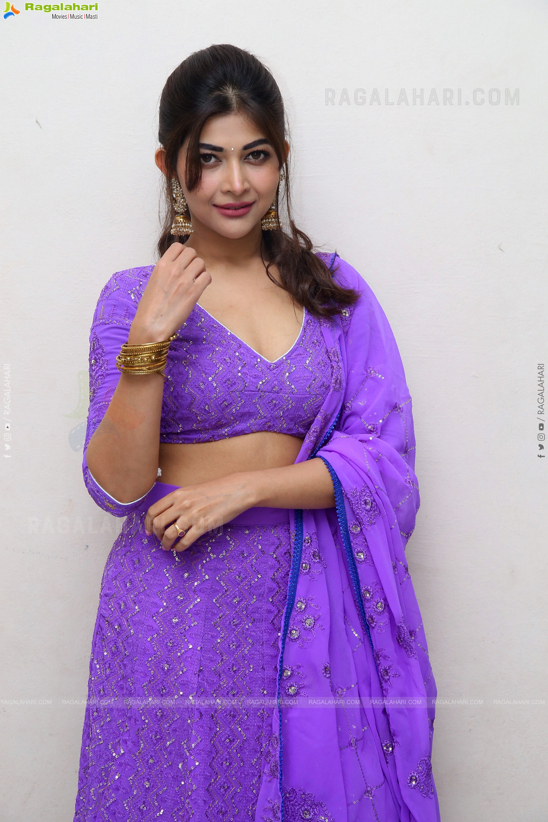 Srijitha Ghosh at Katha Venuka Katha Movie First Look Launch, HD Photo Gallery