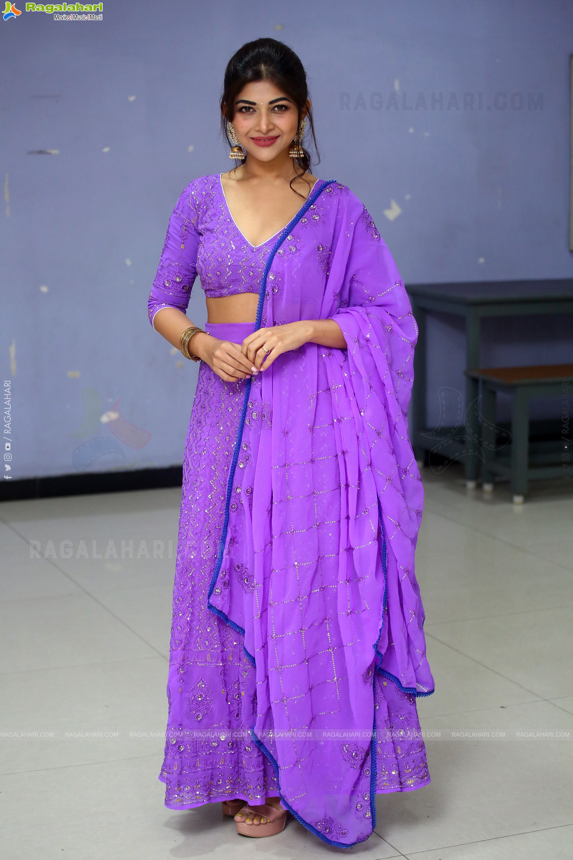 Srijitha Ghosh at Katha Venuka Katha Movie First Look Launch, HD Photo Gallery