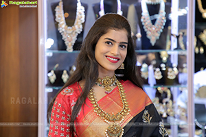 Srilekha Poses With Jewellery