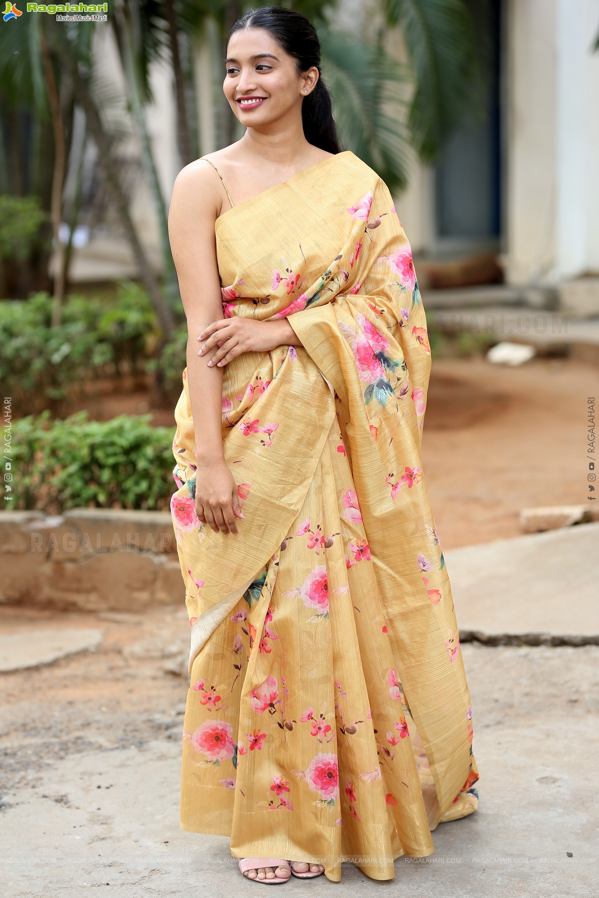 Bhavana Vazhapandal at Mayalo Movie Press Meet, HD Gallery