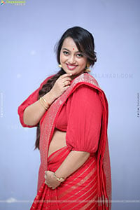 Ester Valerie Noronh at Maya Teaser Launch, HD Gallery