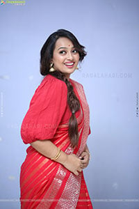 Ester Valerie Noronh at Maya Teaser Launch, HD Gallery