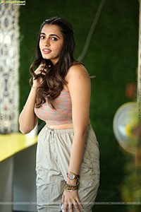 Maanasa choudhary at Bubblegum Interview, HD Gallery