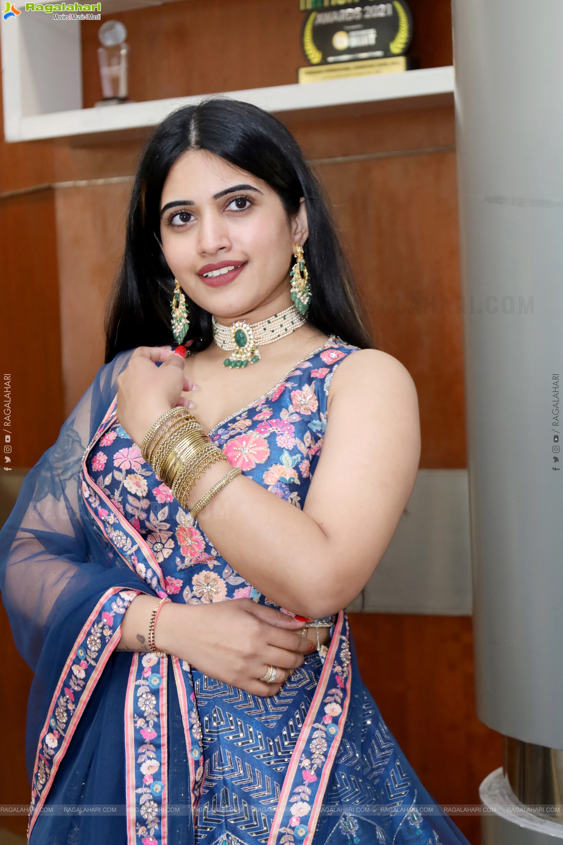 Sravanthi Chokarapu Latest Stills, HD Gallery