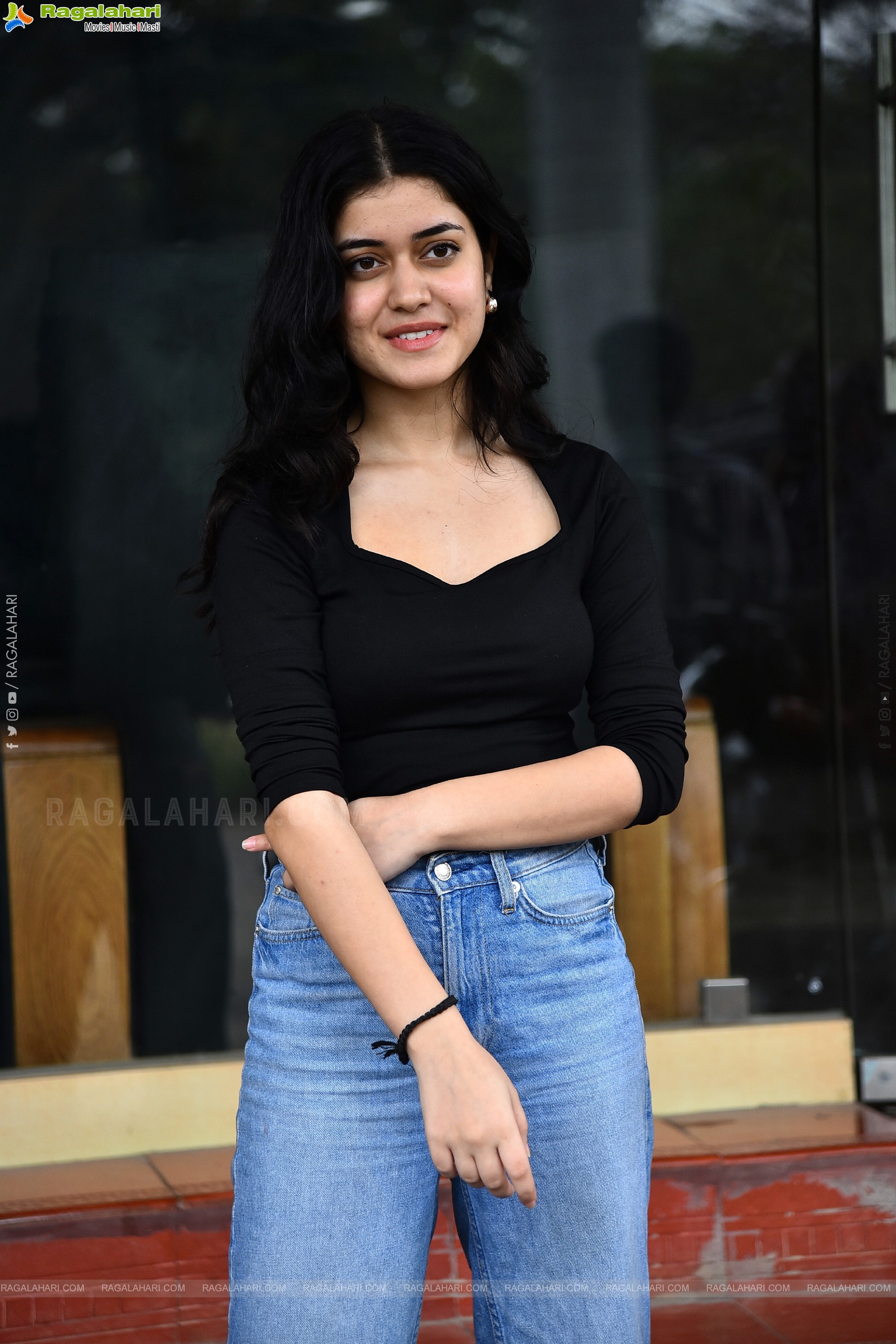 Aishwarya Sharma at Drinker Sai Pre-release Press Meet, HD Gallery