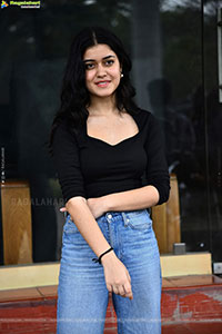 Aishwarya Sharma at Drinker Sai Pre-release Press Meet