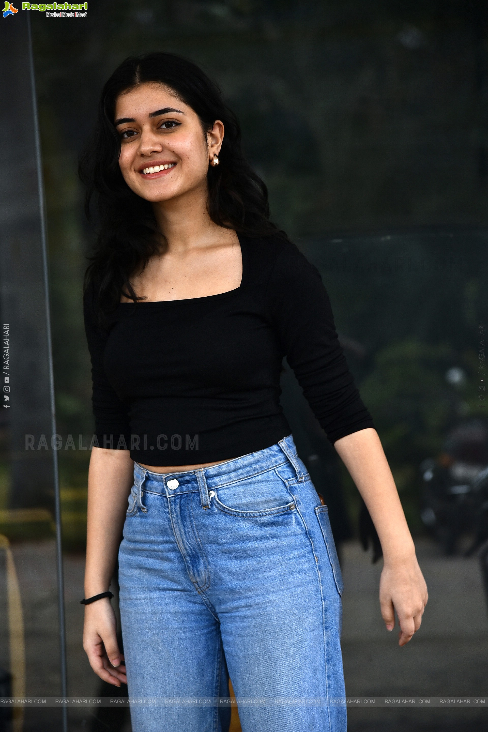 Aishwarya Sharma at Drinker Sai Pre-release Press Meet, HD Gallery