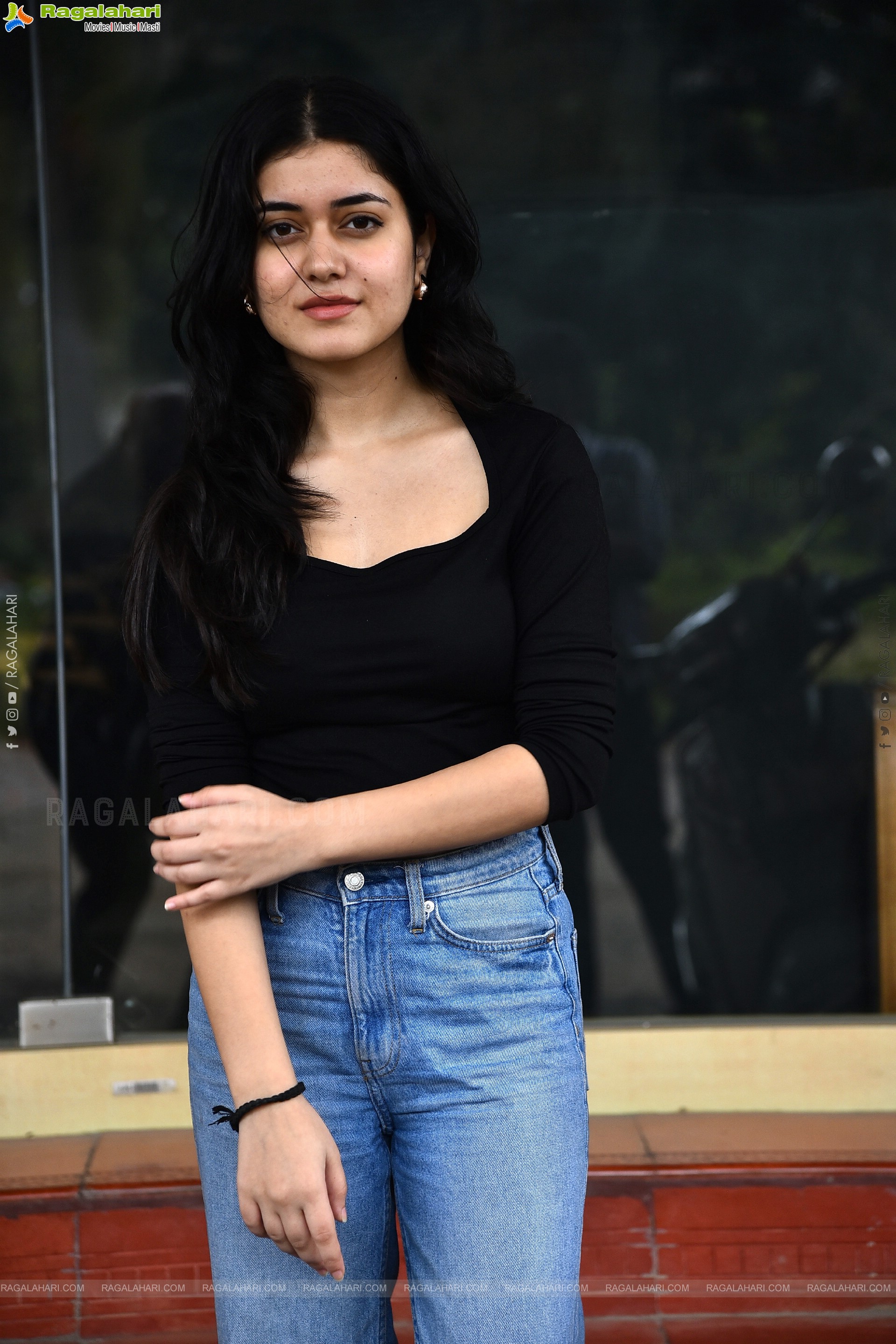 Aishwarya Sharma at Drinker Sai Pre-release Press Meet, HD Gallery