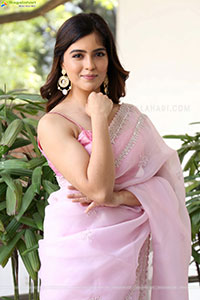 Amritha Aiyer at Bachhala Malli Movie Interview, HD Gallery