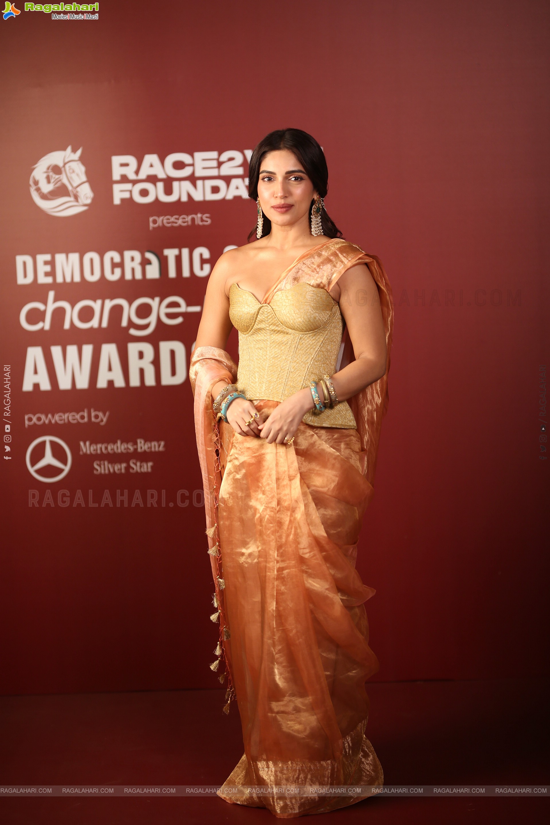 Bhumi Pednekar at Democratic Sangha Change-Maker Awards, HD Gallery