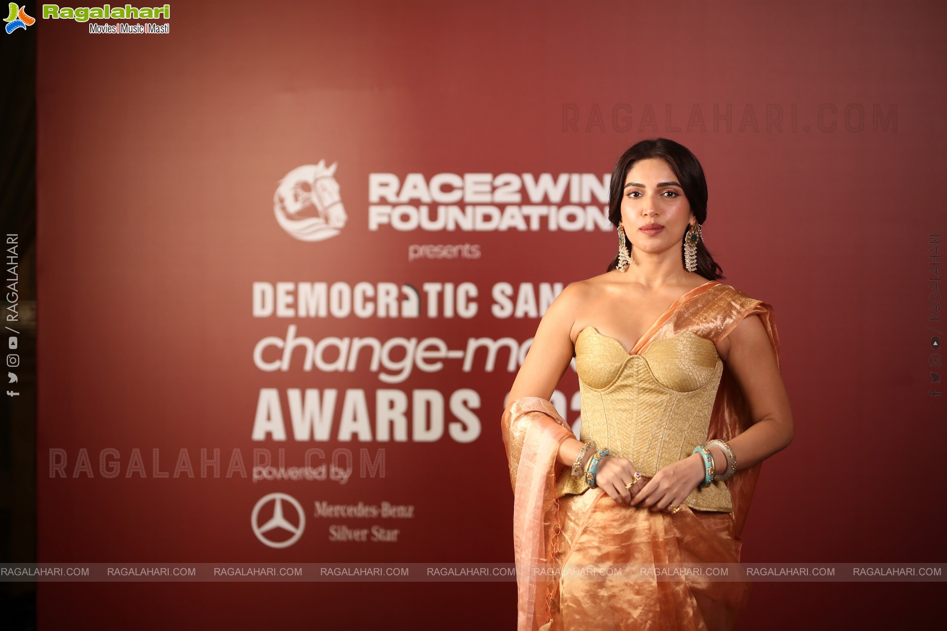 Bhumi Pednekar at Democratic Sangha Change-Maker Awards, HD Gallery