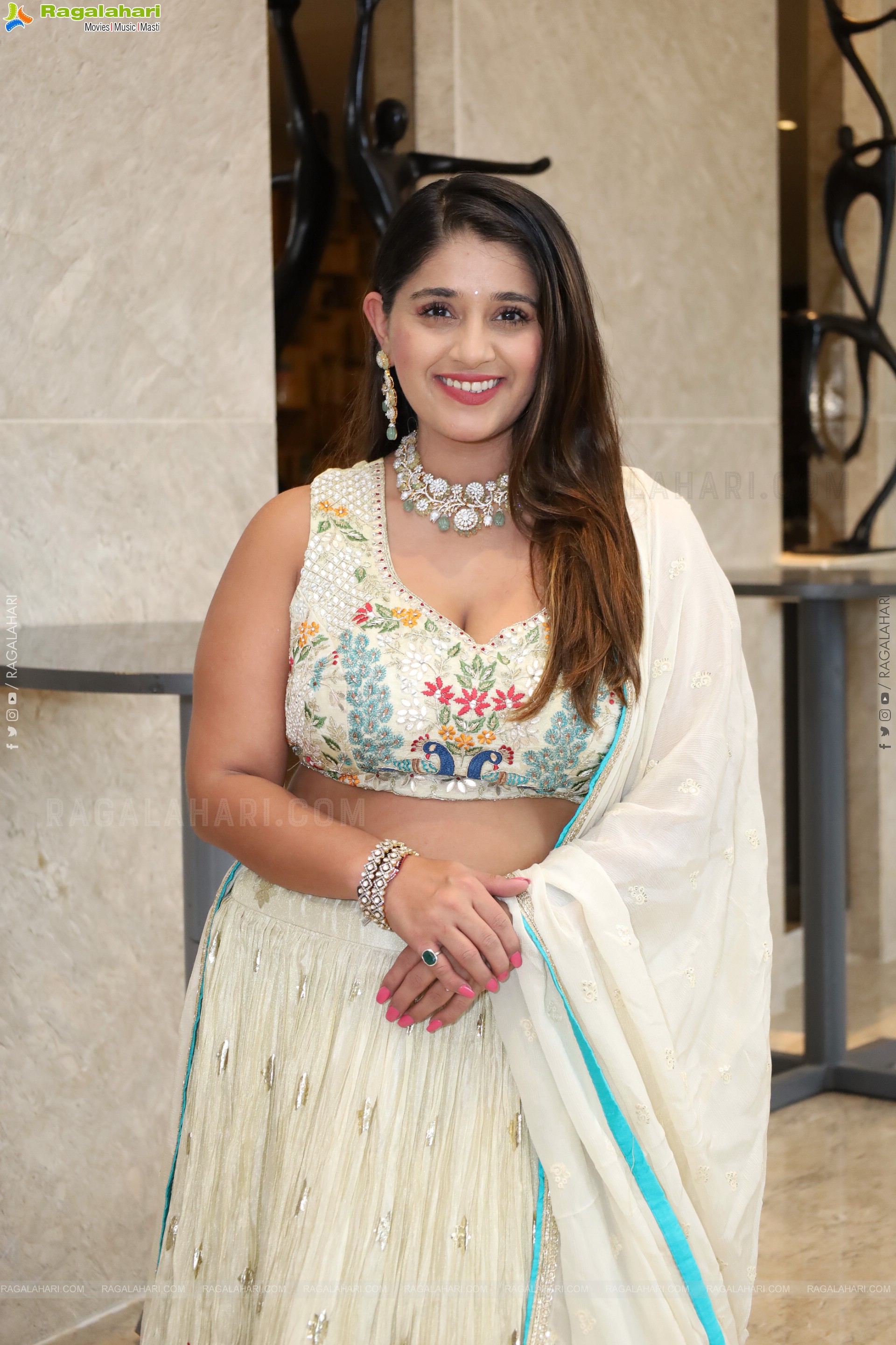 Chandni Bhagwanani at Hi-life Exhibition Launch, HD Gallery