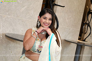 Chandni Bhagwanani at Hi-life Exhibition Launch, HD Gallery