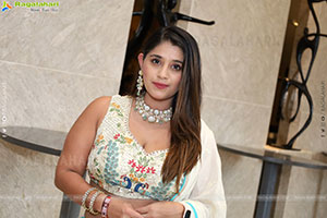 Chandni Bhagwanani at Hi-life Exhibition Launch, HD Gallery