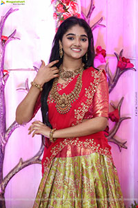 Gayathri Kothapalli Latest Stills, HD Gallery