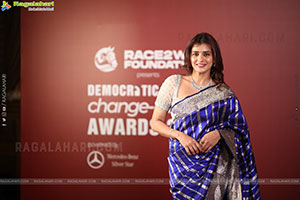 Hebah Patel at Democratic Sangha Change-Maker Awards