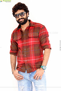 Hero Dharma at Drinker Sai Interview, HD Gallery