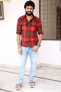 Hero Dharma at Drinker Sai Interview, HD Gallery