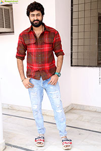 Hero Dharma at Drinker Sai Interview, HD Gallery