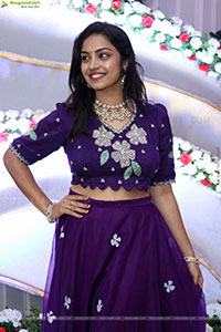 Model Mounika Latest Stills, HD Gallery