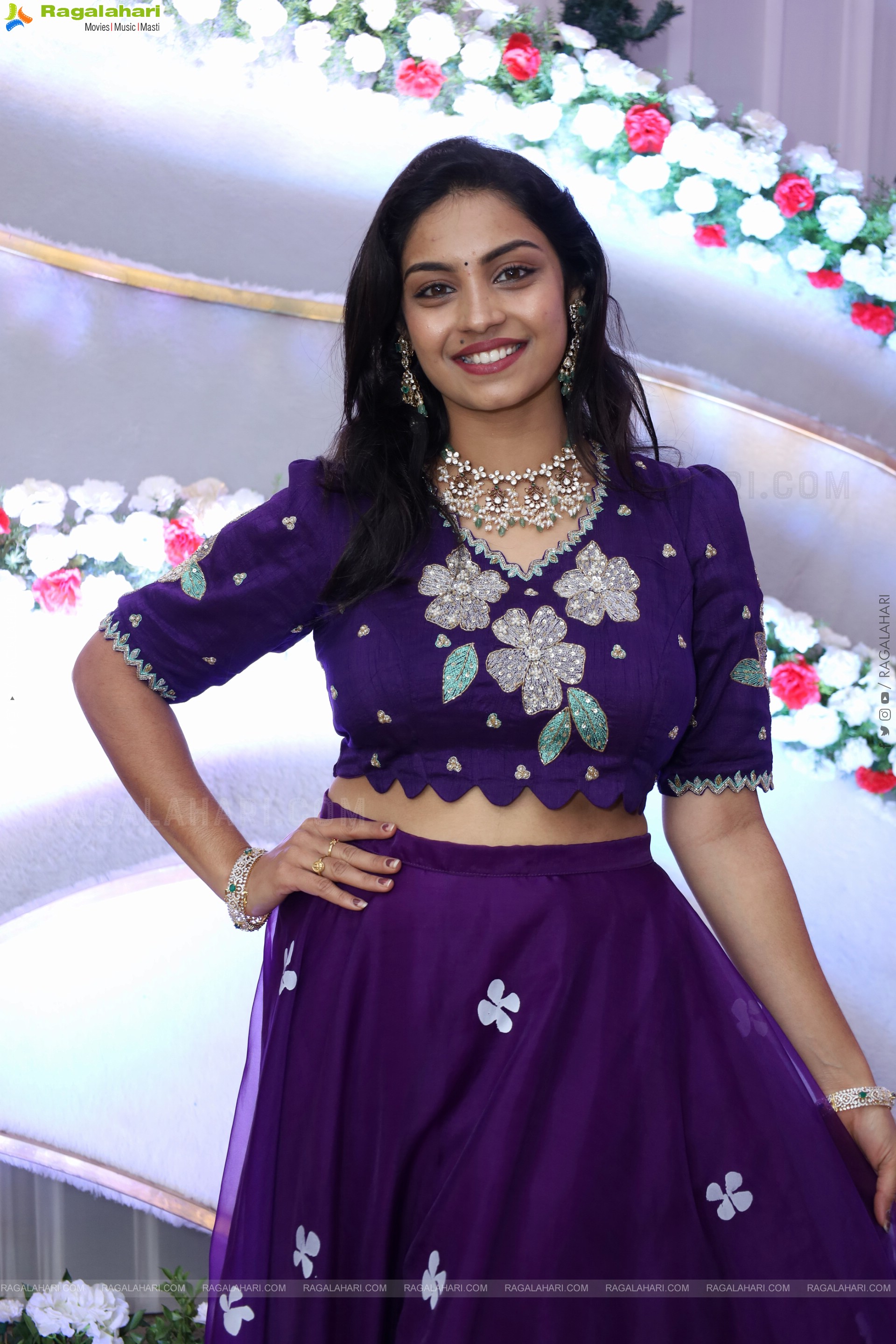 Mounika Latest Stills, HD Gallery