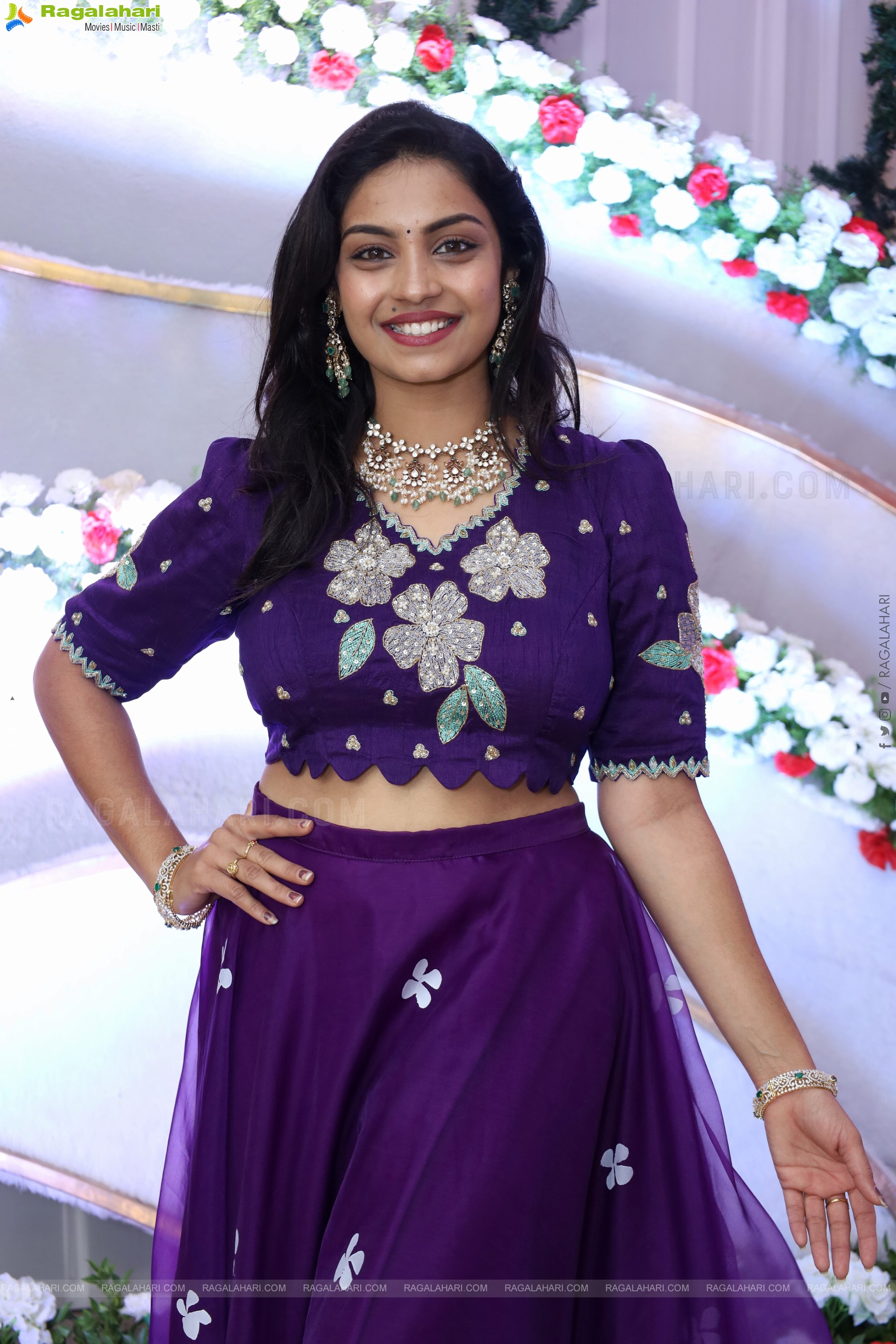 Mounika Latest Stills, HD Gallery