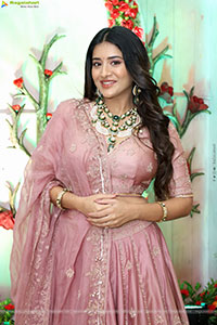 Rashi Singh at Hi Life Jewels Launch Event, HD Gallery