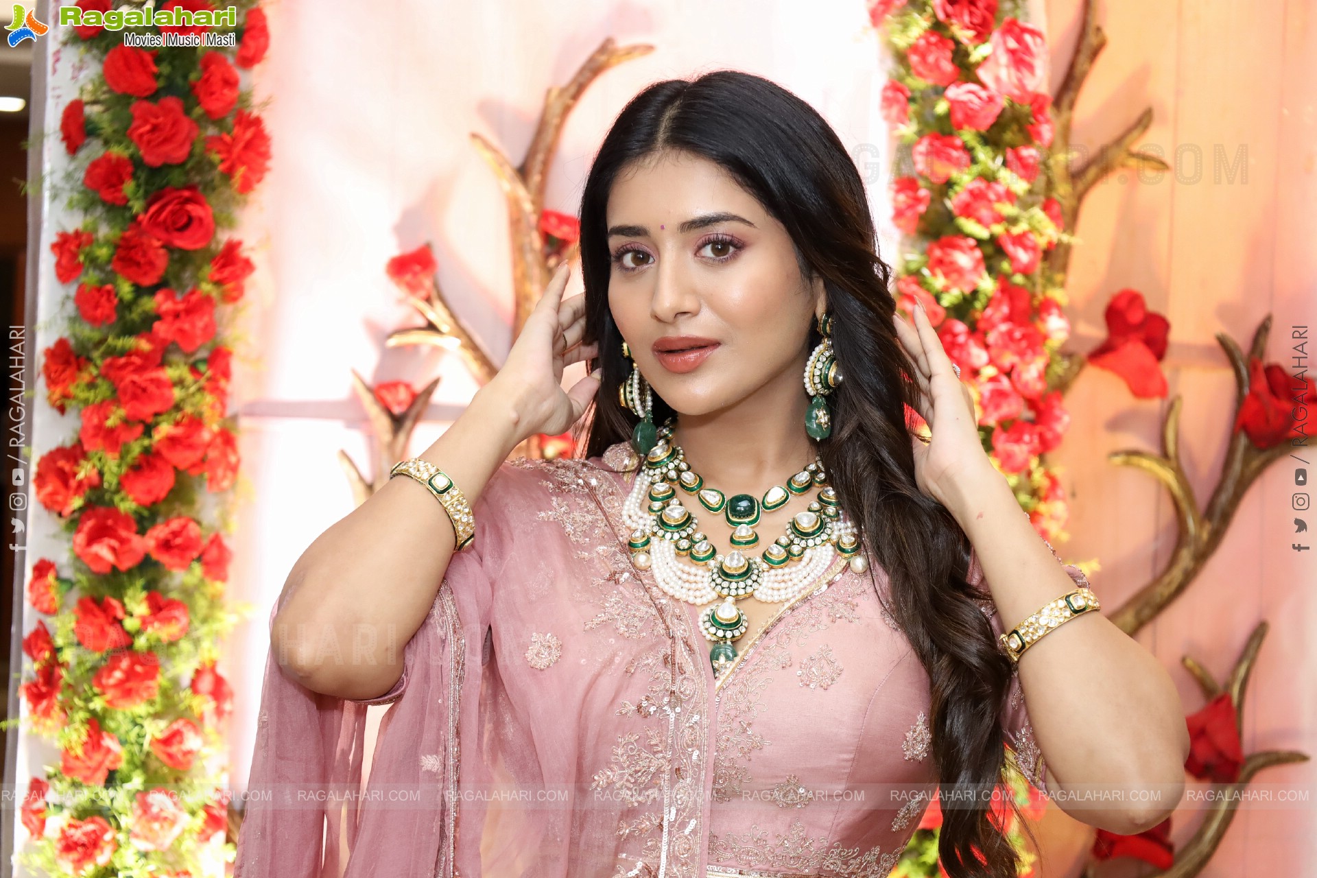 Rashi Singh at Hi Life Jewels Launch Event, HD Gallery