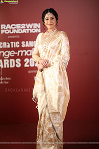 Regina Cassandra at Democratic Sangha Change-Maker Awards