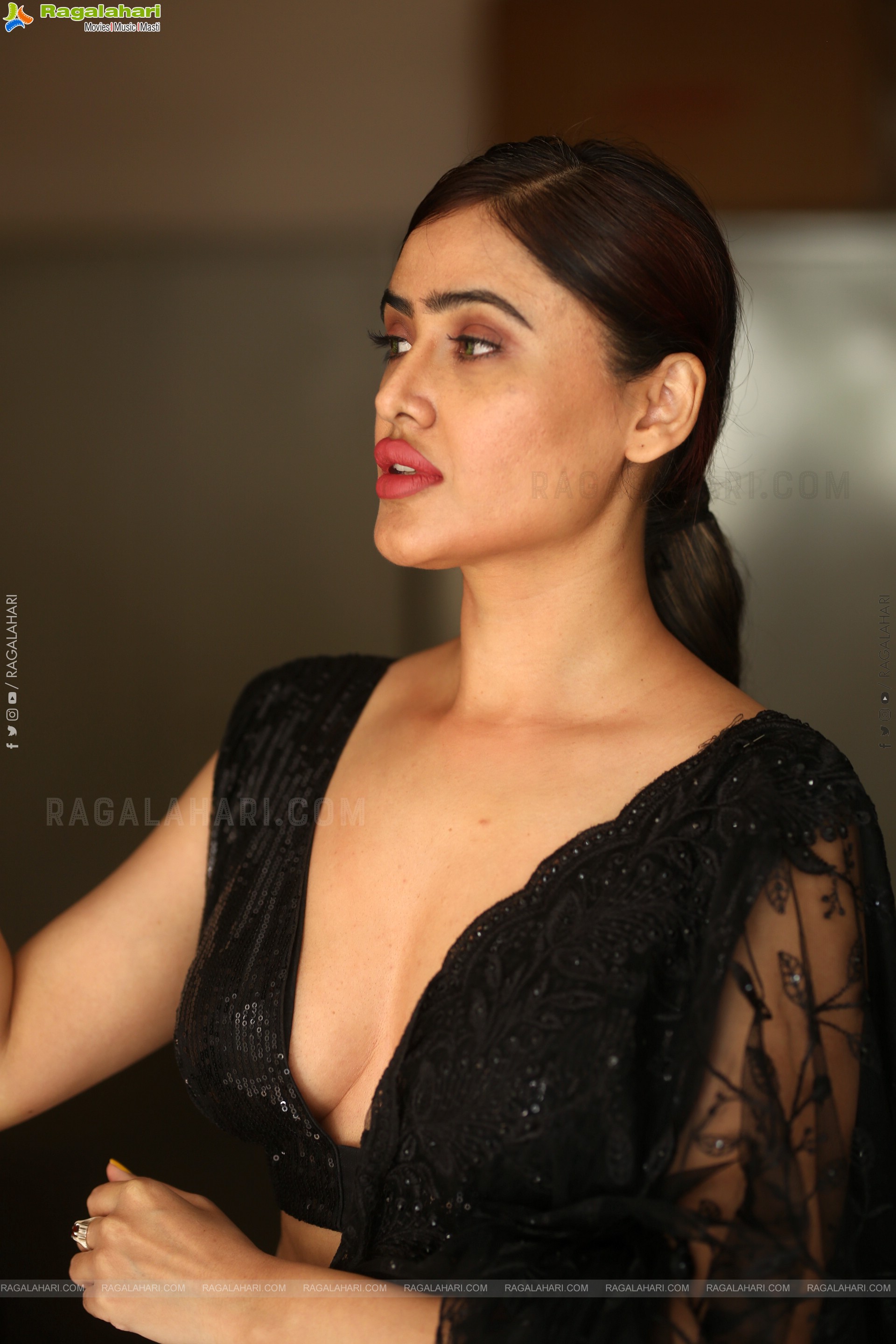 Sony Charishta at Misses Queen of Telangana Poster Launch, HD Gallery