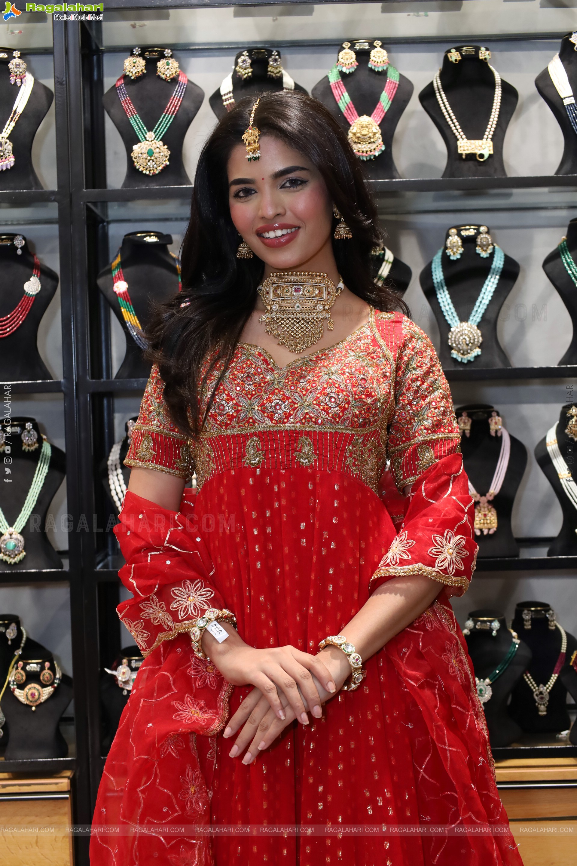 Urmila Chauhan at Hi-Life Exhibition Event, HD Gallery