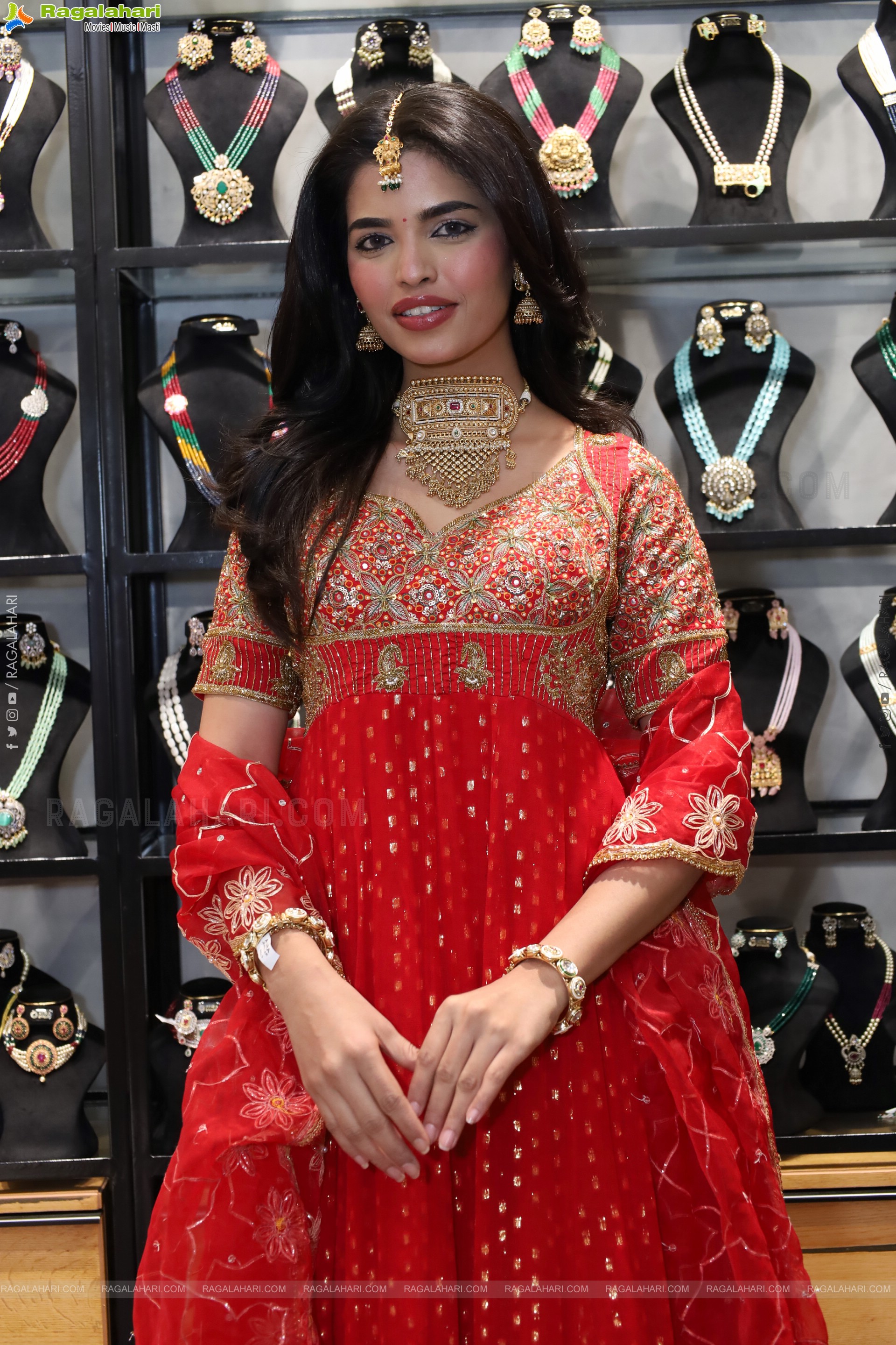 Urmila Chauhan at Hi-Life Exhibition Event, HD Gallery