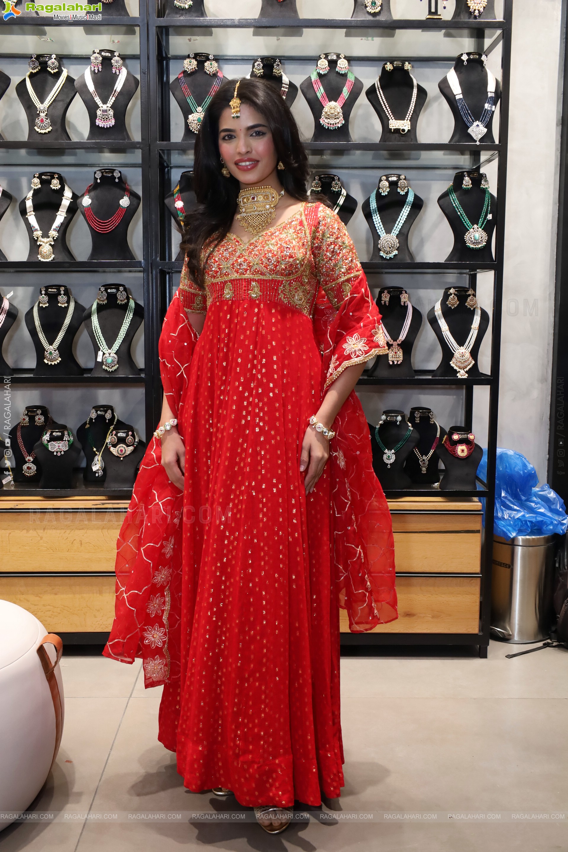 Urmila Chauhan at Hi-Life Exhibition Event, HD Gallery