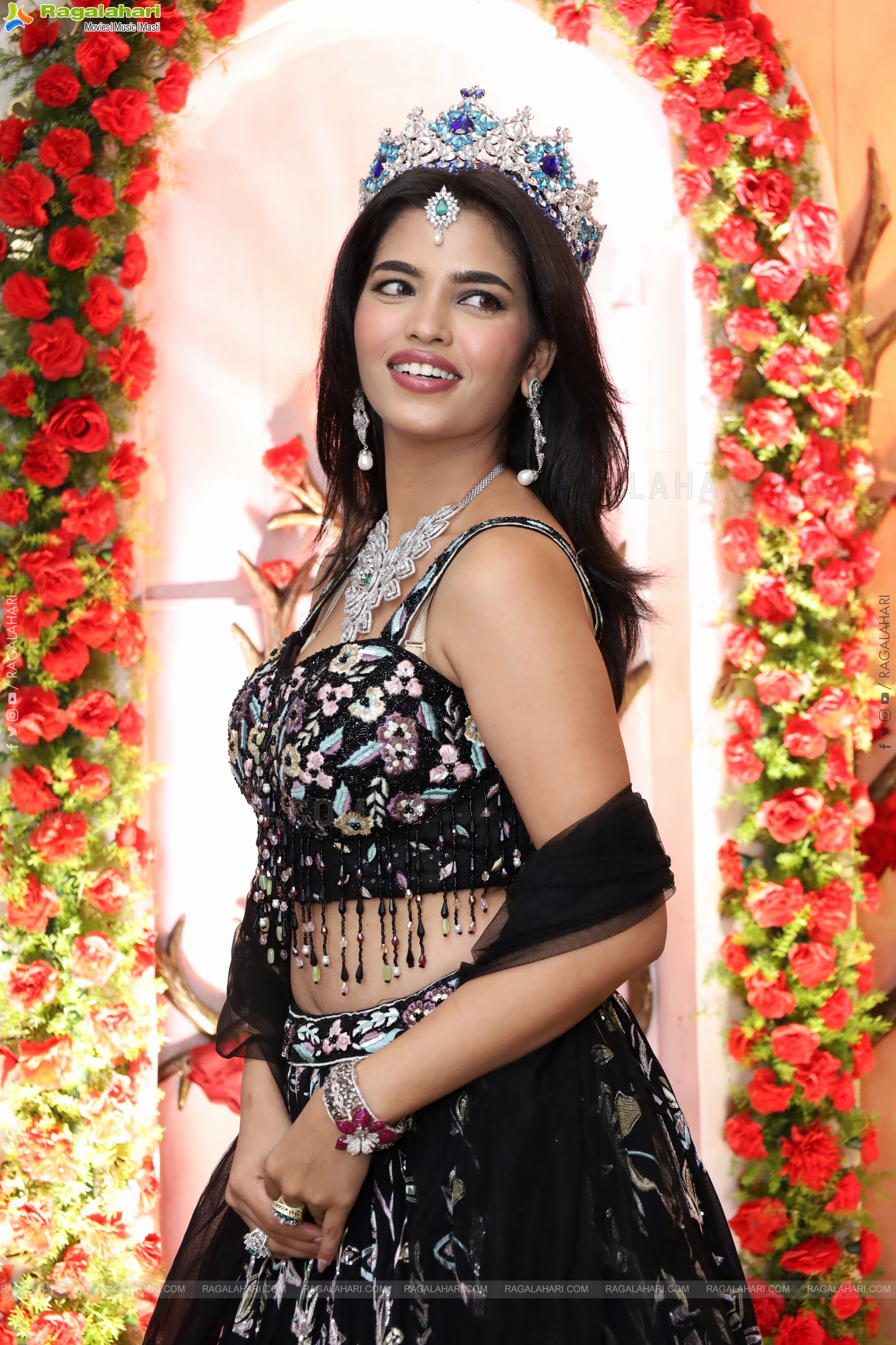 Urmila Chauhan in Black Anarkali Lehenga Choli, HD Gallery