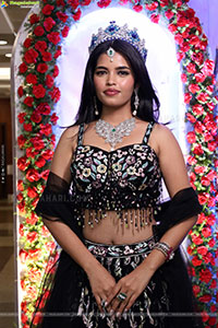 Urmila Chauhan in Black Anarkali Lehenga Choli, HD Gallery