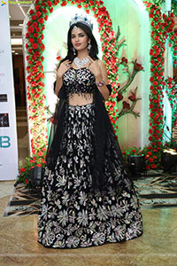 Urmila Chauhan in Black Anarkali Lehenga Choli, HD Gallery