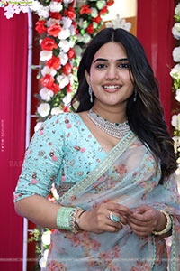 Sravanthi Chokarapu at Hi Life Exhibition Festive Edition 