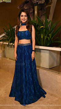 Ashika at Bhartha Mahasayulaku Wignyapthi Press Meet 