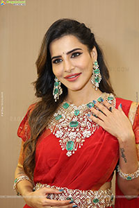 Ashu Reddy at Hi Life Jewels Launch Event, HD Gallery