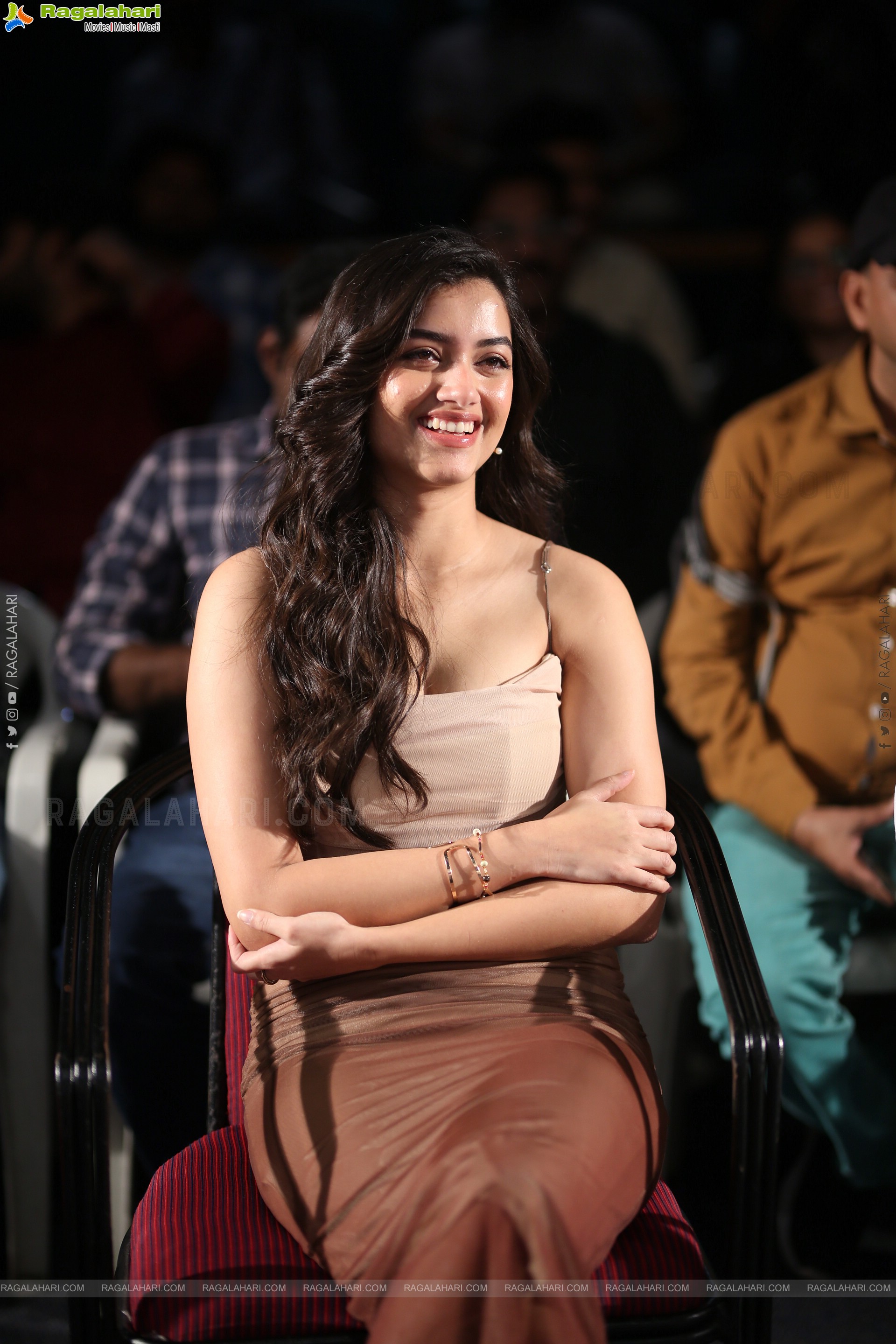 Bhagyashri Borse at Andhra King Taluka Success Meet, HD Gallery