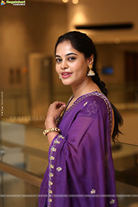 Bindu Madhavi at Dhandoraa Prerelease Event