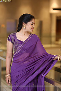 Bindu Madhavi at Dhandoraa Prerelease Event