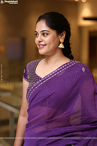 Bindu Madhavi at Dhandoraa Prerelease Event