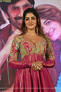 Dimple Hayathi at Bhartha Mahasayulaku Wignyapthi Press Meet