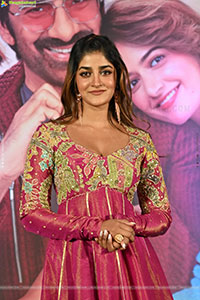 Dimple Hayathi at Bhartha Mahasayulaku Wignyapthi Press Meet