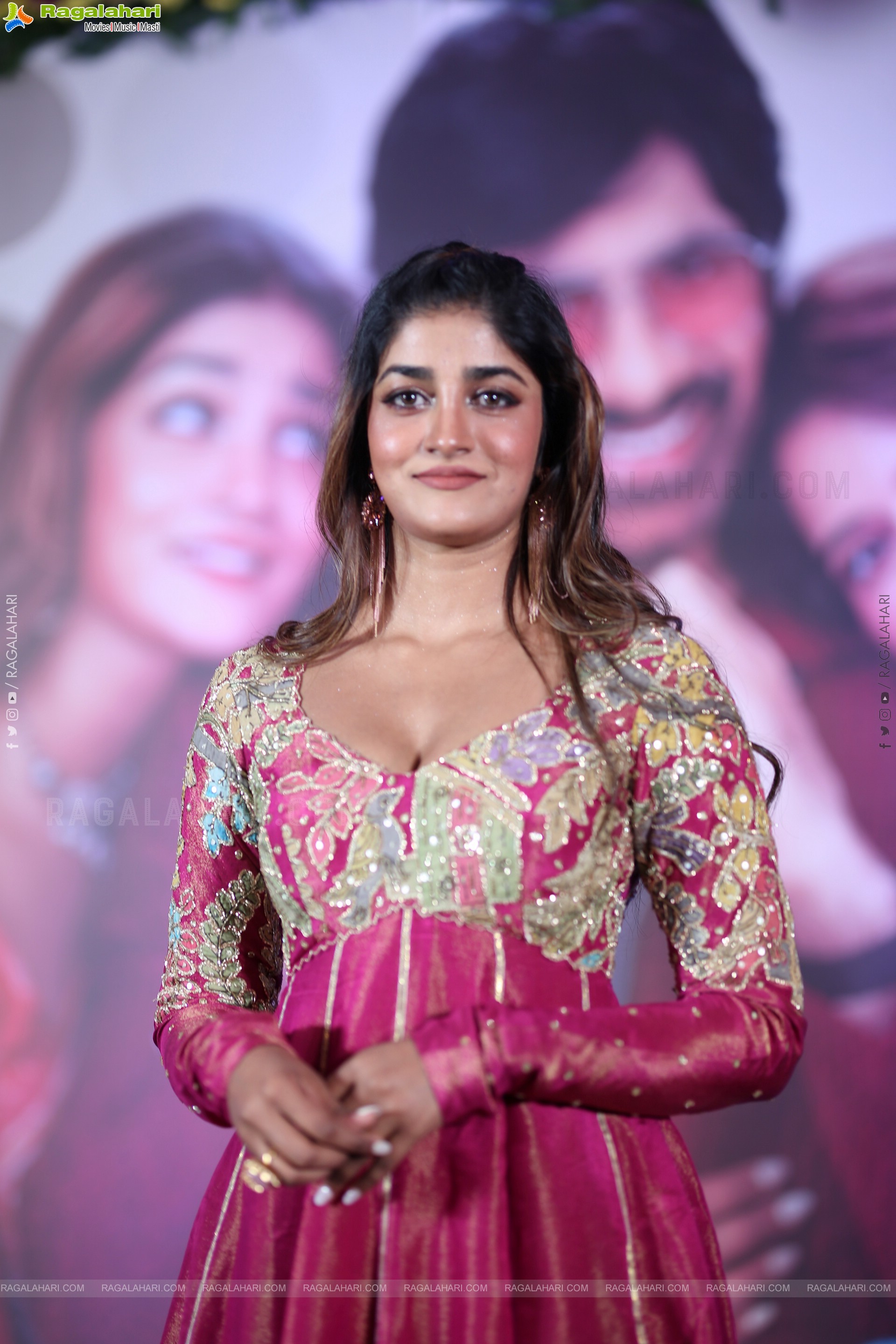 Dimple Hayathi at Bhartha Mahasayulaku Wignyapthi Press Meet, HD Gallery