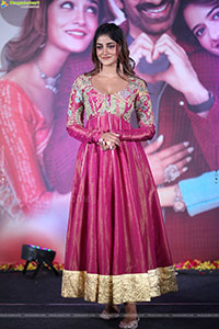 Dimple Hayathi at Bhartha Mahasayulaku Wignyapthi Press Meet